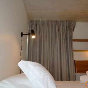 Cortina de Hotel