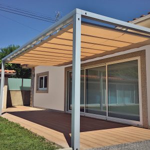 Pergola awnings
